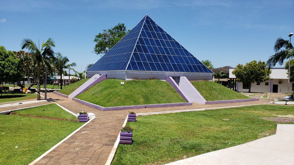 ametista do sul – piramide