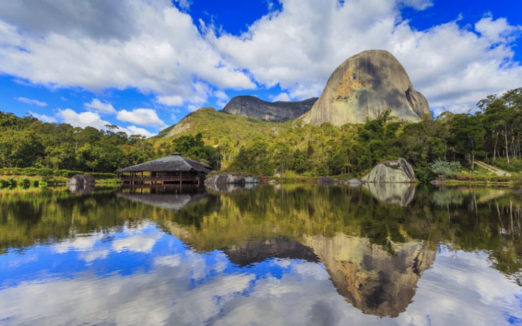 PEDRA AZUL